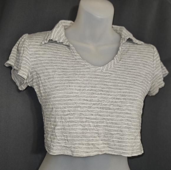 *FREE Crop Top - Picture 2 of 10